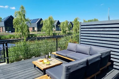 Watervilla Fiif in Friesland mit zwei Zimmern