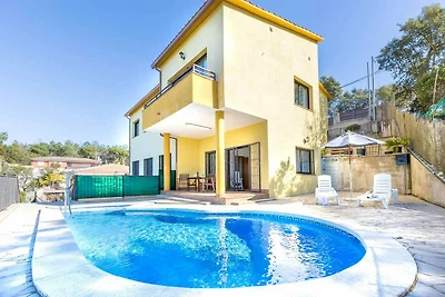 Ruhige mit Pool in der Nähe von Lloret