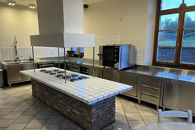 Luxuriöses Ferienhaus mit Pool, Sauna
