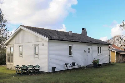 6 Personen Ferienhaus in Tvååker-By Traum