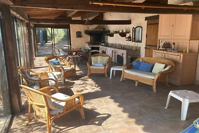 Villa mit privatem Pool und Bouleplatz