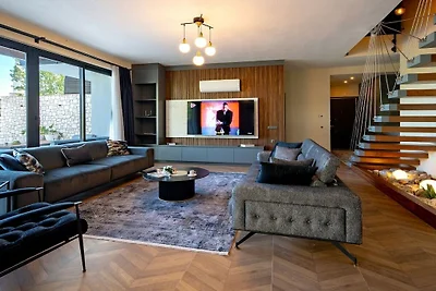 Villa in Kas mit Schwimmbecken