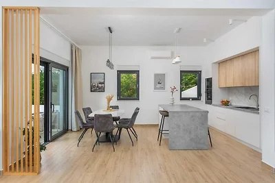 Entspannte Familienvilla in Naklice