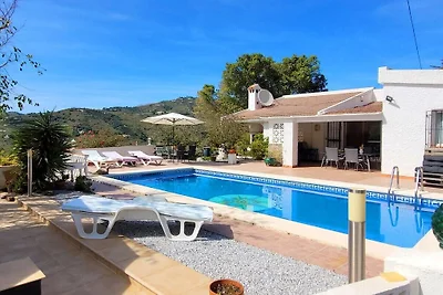 Casa de vacaciones en Torrox con piscina.
