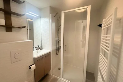 PRACHTIG APPARTEMENT MET 2 SLAAPKAMERS DICHTB...