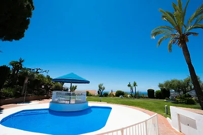 Wohnung in Nerja mit Zugang zu Spa und Pool