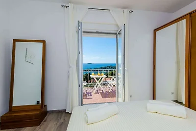 Apartments Knego - One Bedroom Apartment with...