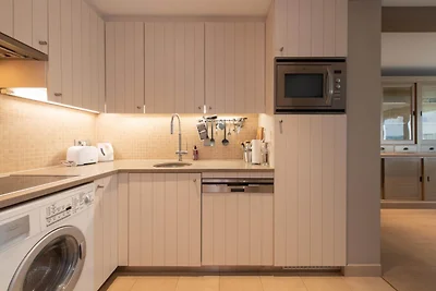 Apartment mit seitlichem Meerblick