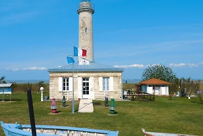 Casa bifamiliare su un vigneto, Talais