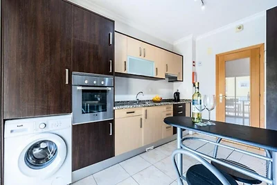 Wohnung in Lagos mit Pools und Fitnessraum