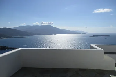 Confortevole villa vicino al mare ad Andros
