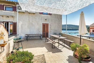 Apartment mit Meerblick und Terrasse