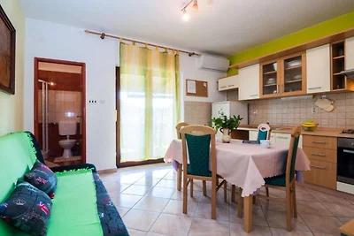 Seaside Oasis Apartments on Island Ugljan - O...