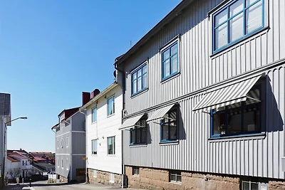 4 persone case ad LYSEKIL-By Traum