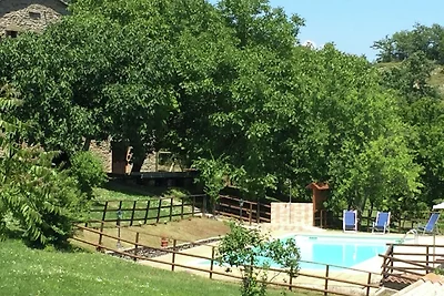 Agriturismo ad Apecchio con piscina