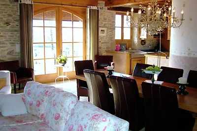 Elegante Villa in Saint-Médard