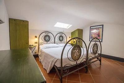 Cottage rustico a Magione con piscina