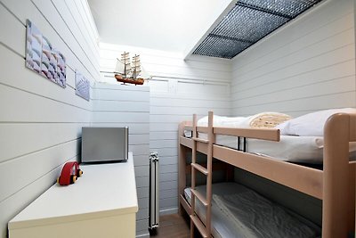 Stylish apartment right on the beach