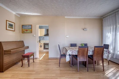 Hübsche Wohnung mit Balkon