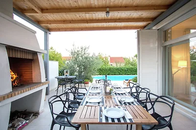 Luxuriöse Villa mit Privatpool in Kaštel...