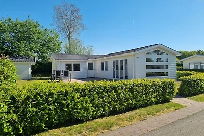Ferienhaus in Velsen-zuid mit Terrasse