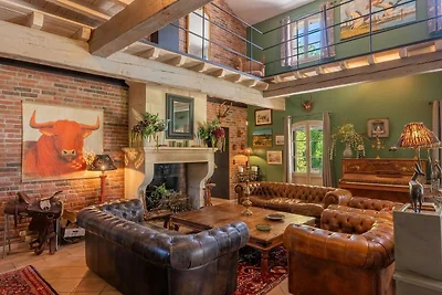 Große Familienvilla in Arles mit Pool