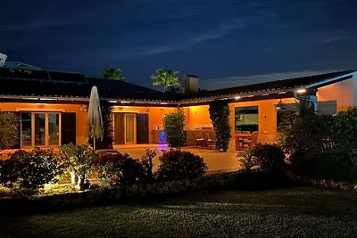 Villa in Cala Muarad mit Schwimmbecken