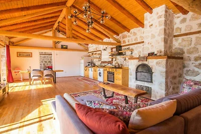 Villa in Kalkan mit Schwimmbecken