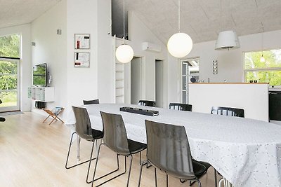 10 Personen Ferienhaus in Løgstør-By Traum