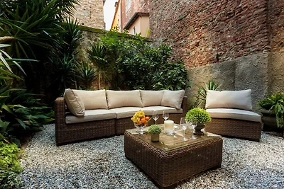 Penthouse-Apartment mit privatem Garten