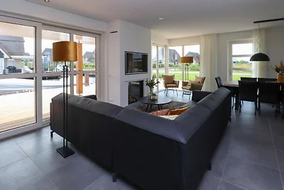 Schöne Villa mit Sauna und freiem Blick