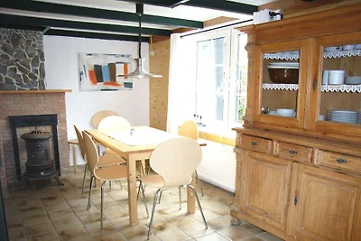 Landhaus ruhig und zentral (DLO26)