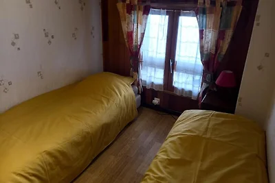 4 camere per 12 persone