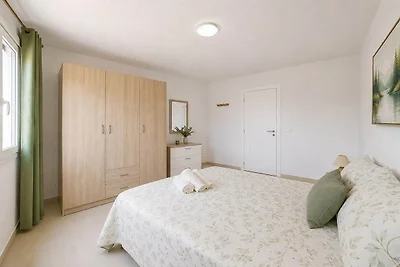 Max Apartment met gemeenschappelijke tuin en...