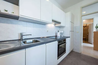 Apartment Lena - Three-Bedroom Apartment with...