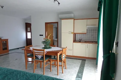 Apartments Alenka - Studio Apartment with...