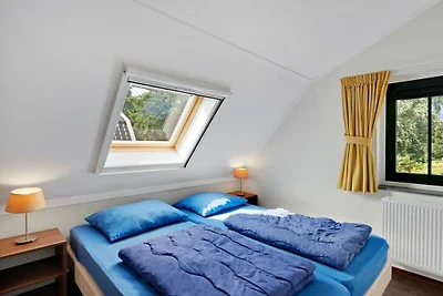Ferienhaus in Schoorl mit Terrasse