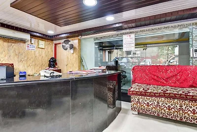 Townhouse Oak Sindhi Camp