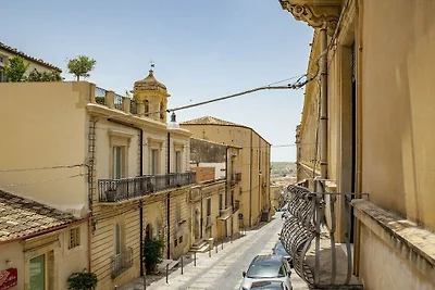 Cavour apartment with balcony - P.IVA