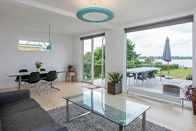 8 Personen Ferienhaus in Præstø