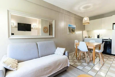 Residenz f�r sechs Personen mit Pool