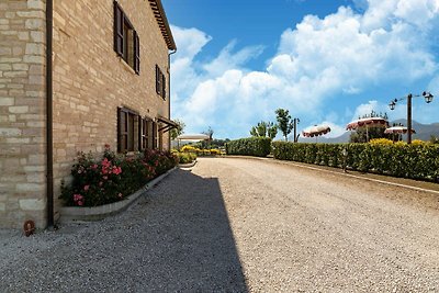 Wohnung in einem Landhaus mit 2 Swimmingpools