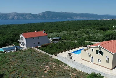 Villa in Krk mit Schwimmbecken