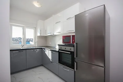 Apartments Happy Holiday - One Bedroom Apartm...