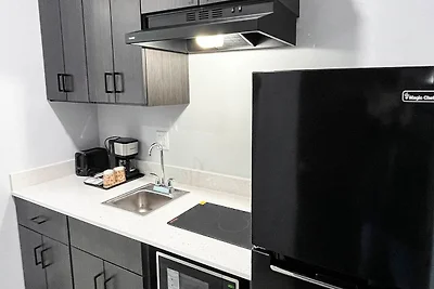 1 Kingsize-Bett|Mobile Acc|RI Shwr|Küche