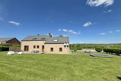 Schöne Villa ist mit allem modernen Komfort...