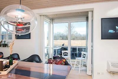 7 person home in Juelsminde