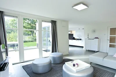 Villa in Hulshorst mit Terrasse