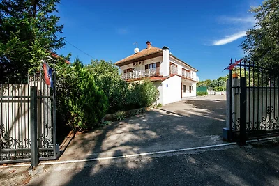 Geräumiges Apartment in Pakostane, Dalmatien,...