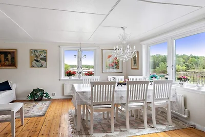 Ferienhaus am Meer mit Balkon und Grill
